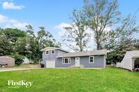 Building Photo - 2 Valley Rd