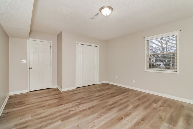 Building Photo - 18 Bramblewood Trail SW