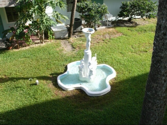 Building Photo - 55 Vining Ct