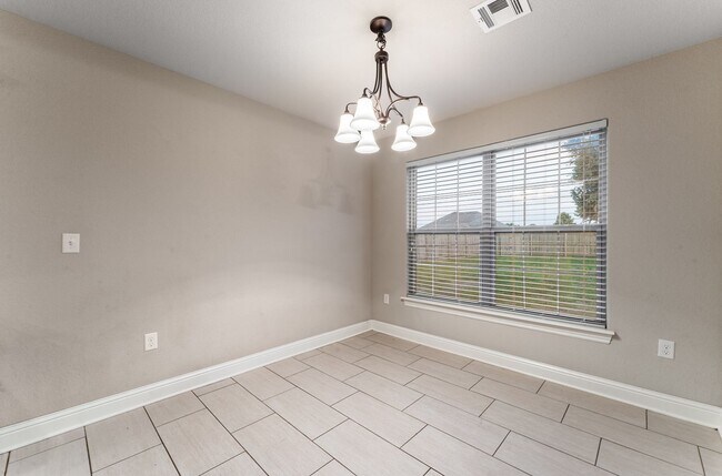 Building Photo - 2091 Eagle Dr