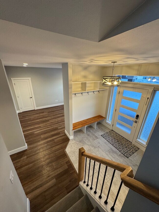 Building Photo - Beautiful 4 Bedroom Home in Desirable Wasilla Neighborhood!