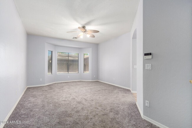 Building Photo - 14094 W Edgemont Ave