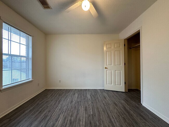 Building Photo - 4717 S.29th Street-C