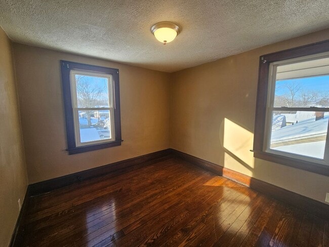 Building Photo - 3-bedroom 1-bath home 44314