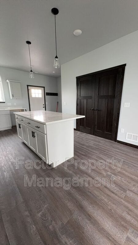 Building Photo - 3110 Nobel Dr