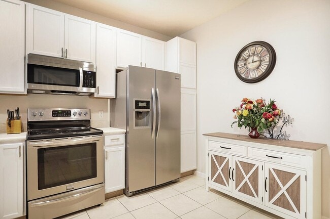 Building Photo - 9881 Porta Leona Ln