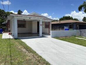 Building Photo - 80 NW 60th Ct