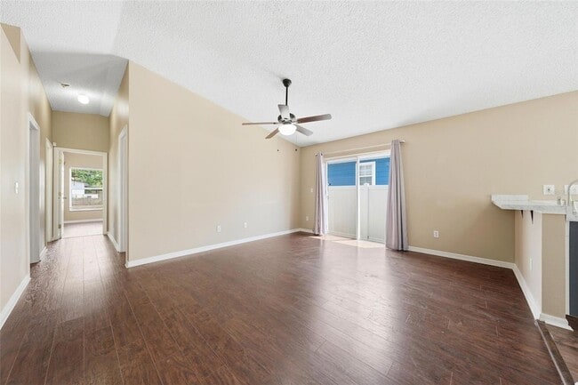 Building Photo - 2727 Mayer St