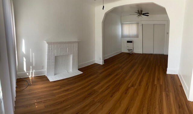 Floorplan - 1141-1147.75 S. Norton Ave.