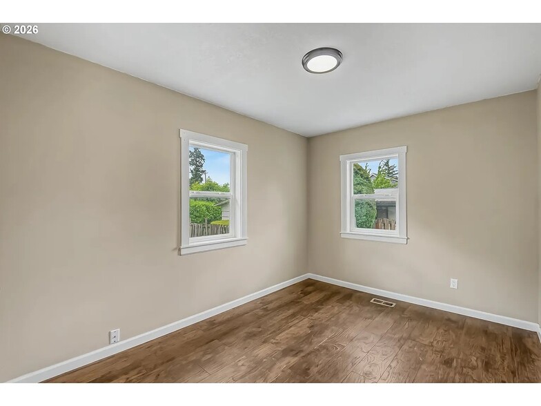 Building Photo - 3801 NE 82nd Ave