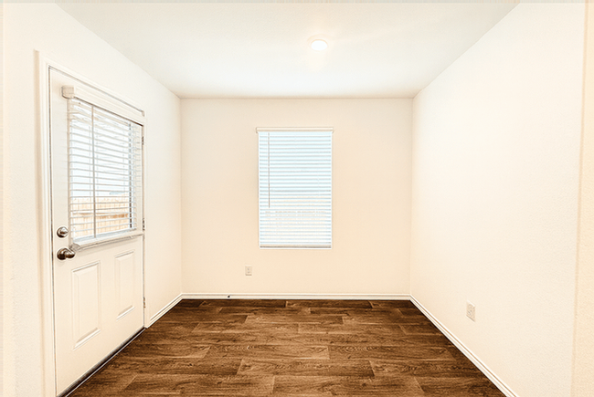 Building Photo - 2111 Organ Pipe Cactus