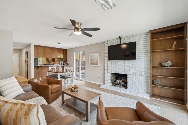 Building Photo - Lovely 2 bed / 2 bath Home in Stonegate