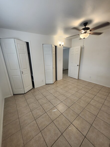 Building Photo - 1617 Stull Dr