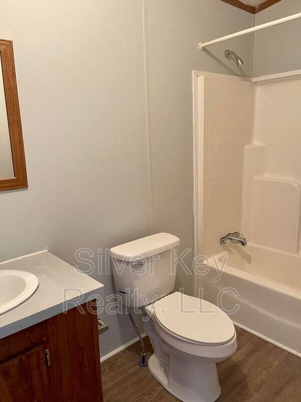 Building Photo - 137 H St