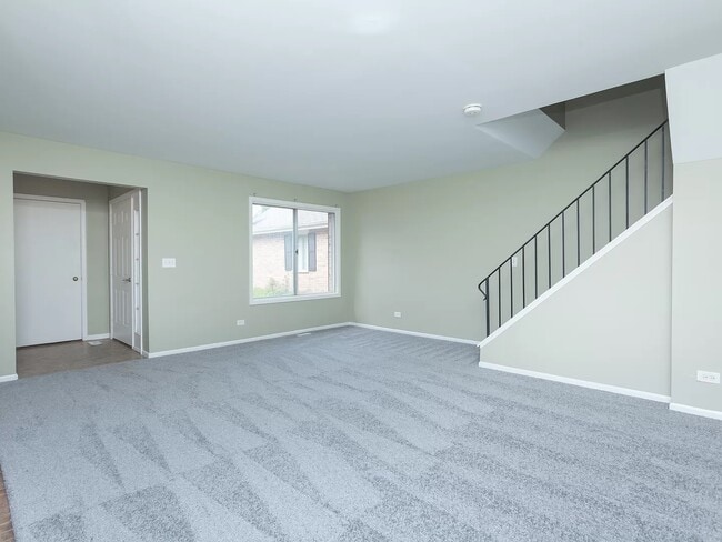 Building Photo - 1227 Andover Cir