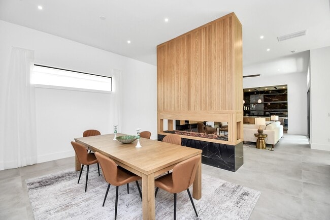 Building Photo - 5414 John Dreaper Dr