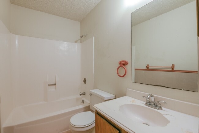 Building Photo - 23027 Banquo Dr