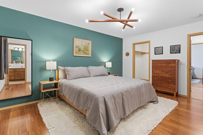 Building Photo - 5003 NE Mason St