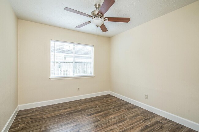 Building Photo - 5434 Garden Village Dr