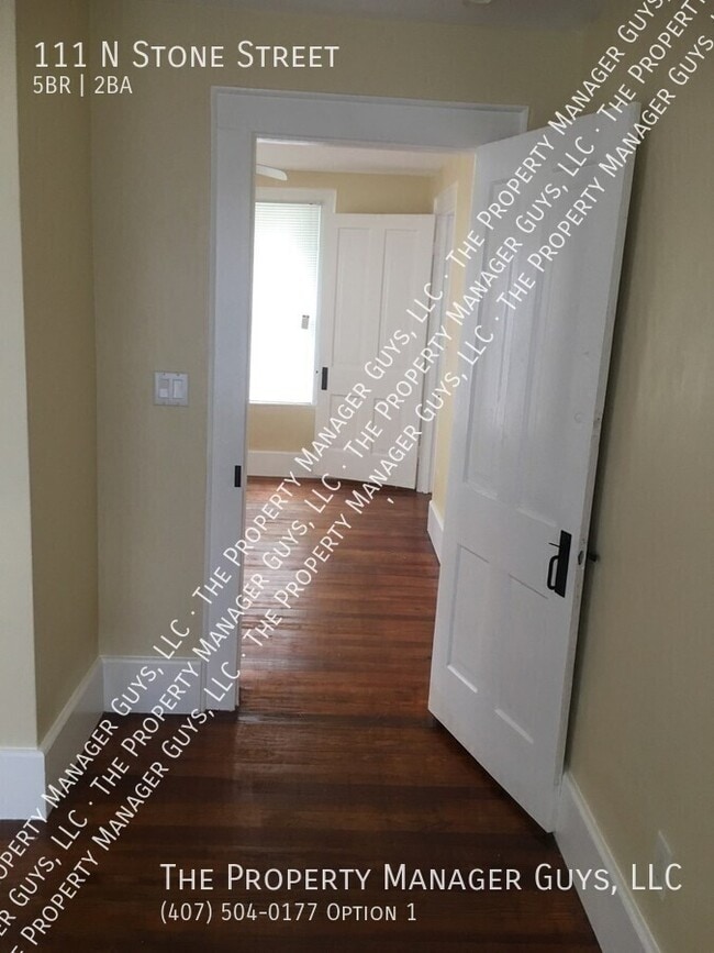 Building Photo - 111 N Stone St