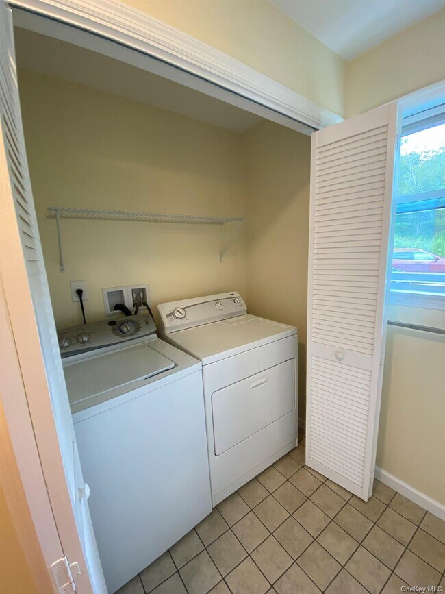 Building Photo - 641 Smithfield Rd