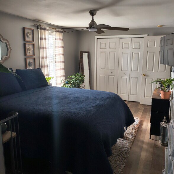 Building Photo - 441 Bartlett St