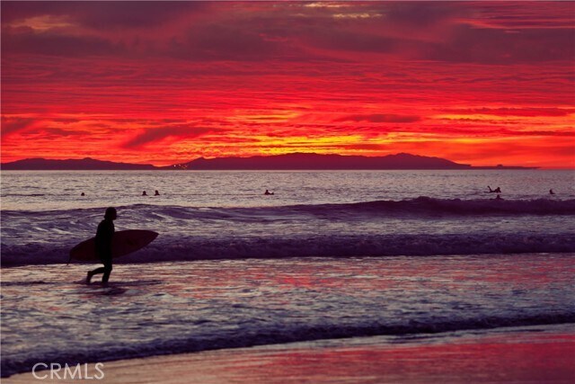 Building Photo - 914 Delaware St