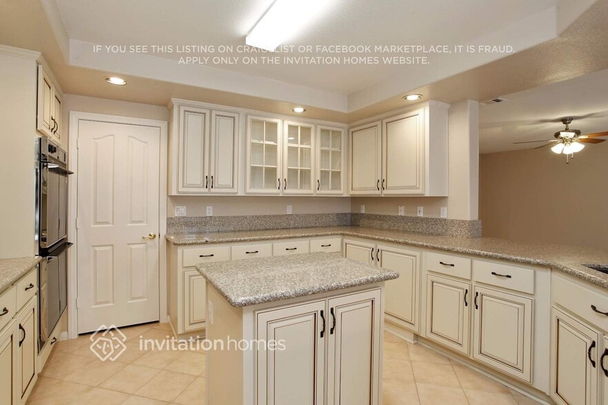 Building Photo - 8963 Hillsboro Creek Ct