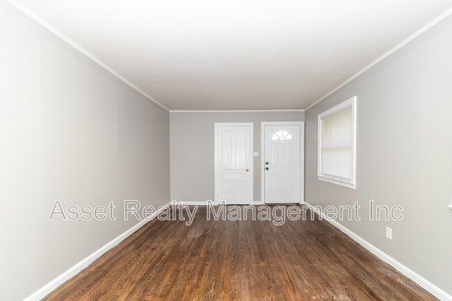 Building Photo - 4802 Inskip Rd