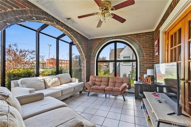 Building Photo - 2209 13th Street