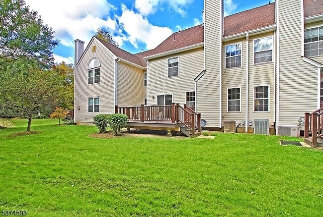 Building Photo - 29 Cooper Ln
