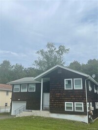 Building Photo - 7 Brush Ct