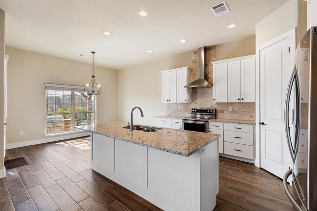 Building Photo - 204 Cat Canyon Rd
