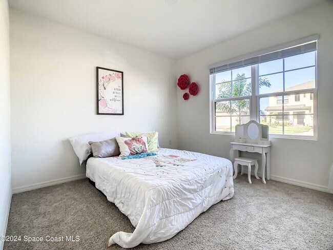 Building Photo - 2243 Capital Dr