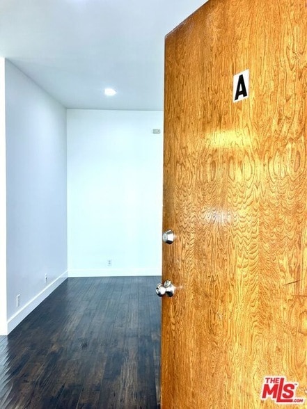 Building Photo - 10936 Hartsook St