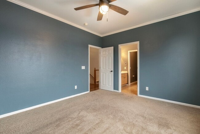 Building Photo - Unparalleled Single-Level Living with Breathtaking Views in D20!