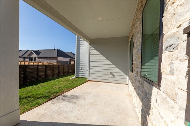 Building Photo - 3335 Verdant Ln