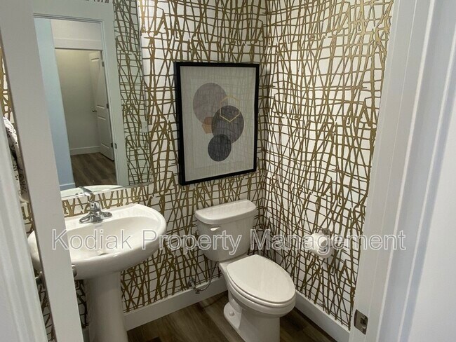 Building Photo - 1133 N 1920 W