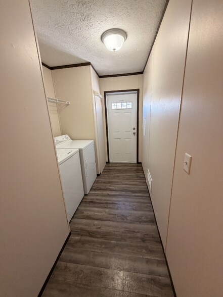 Building Photo - 90 Dunlap Cir