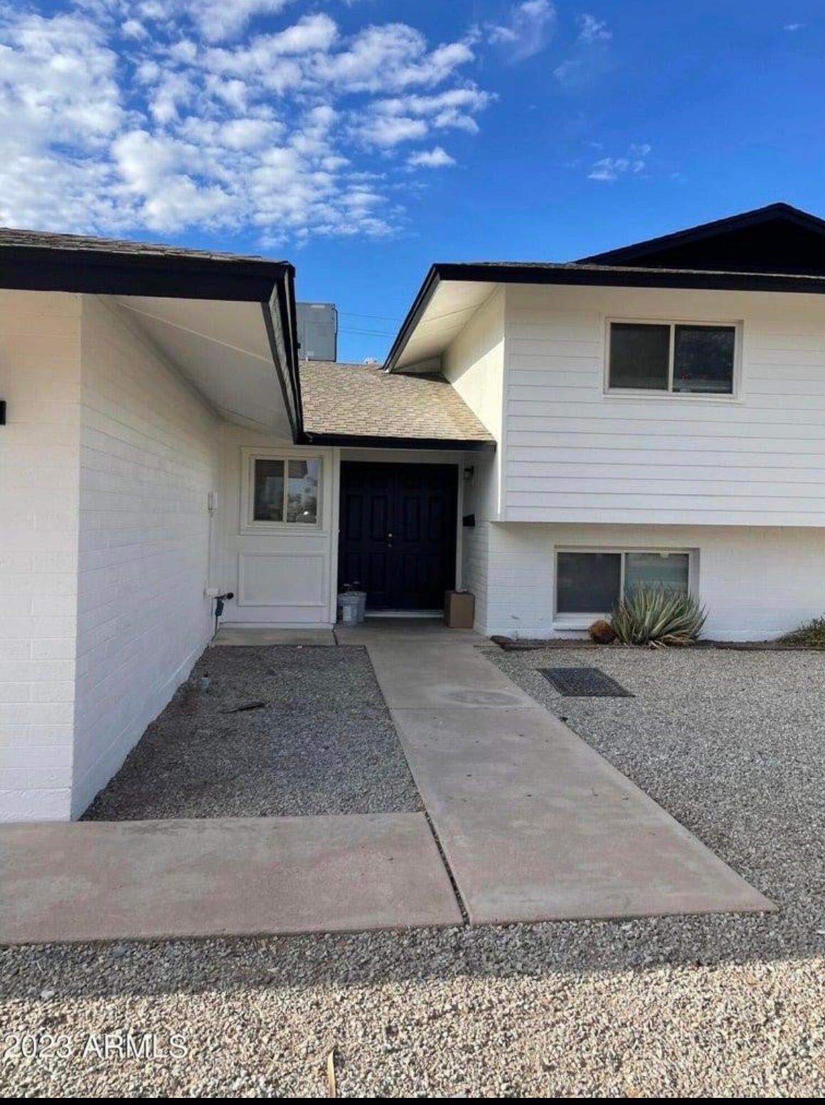 Building Photo - 1600 E Laguna Dr