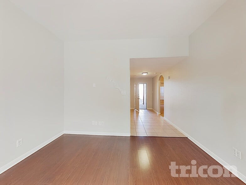 Building Photo - 257 Dodge City Trail