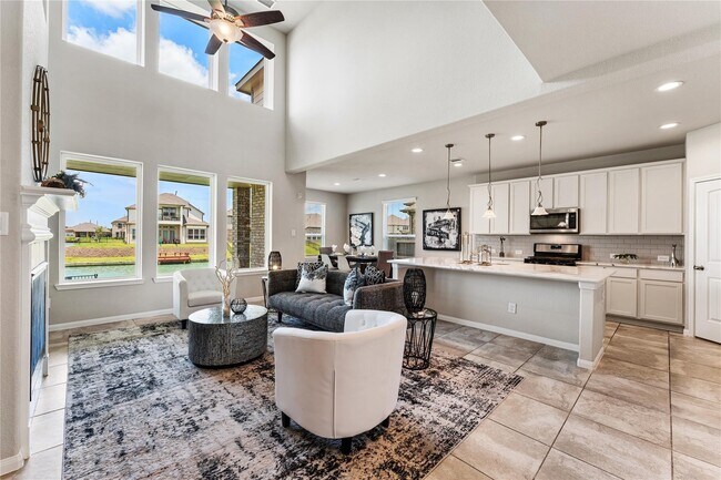 Building Photo - 3723 Lake Varano Cir