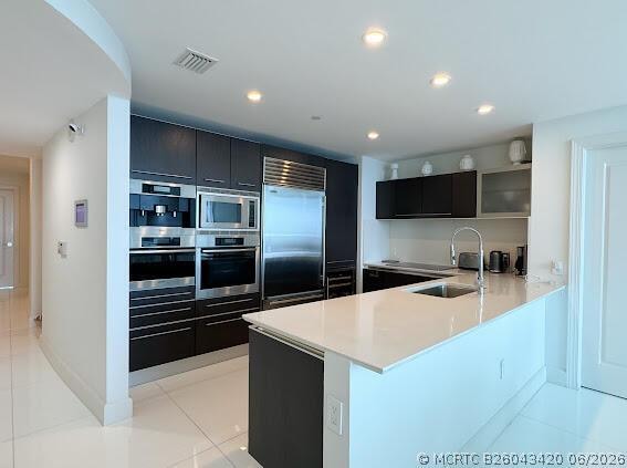 Building Photo - 17001 Collins Ave