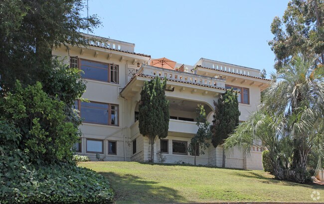 Building Photo - The Dodgson House