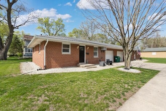 Building Photo - 309 S Joliet St