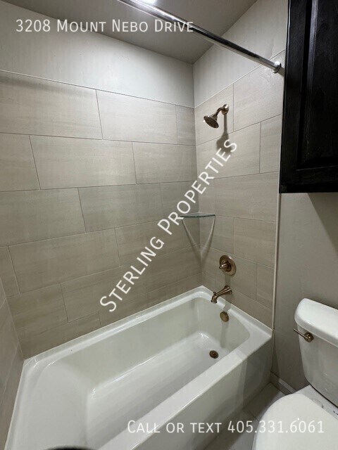 Building Photo - 3208 Mt Nebo Dr