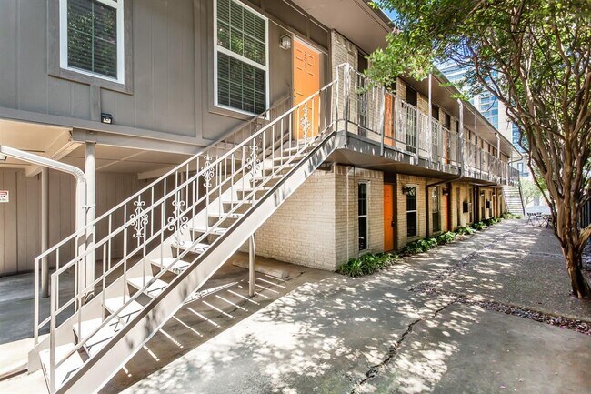 Building Photo - 4319 McKinney Ave