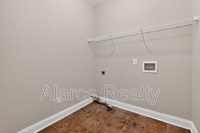 Building Photo - 1454 Bedlington Dr NW