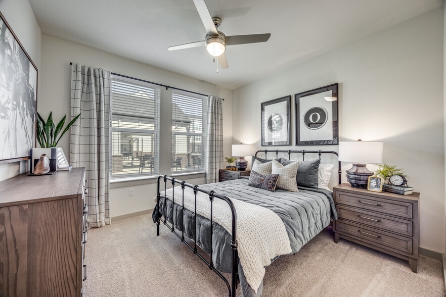 One Bedroom Apartments in Sherman, TX - Aspire at Sherman
