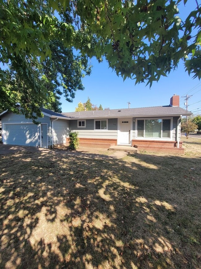Primary Photo - 425 Archie St